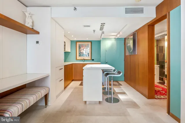 $414,000 | 701 Pennsylvania Avenue Northwest, Unit 1109, Washington, DC 20004