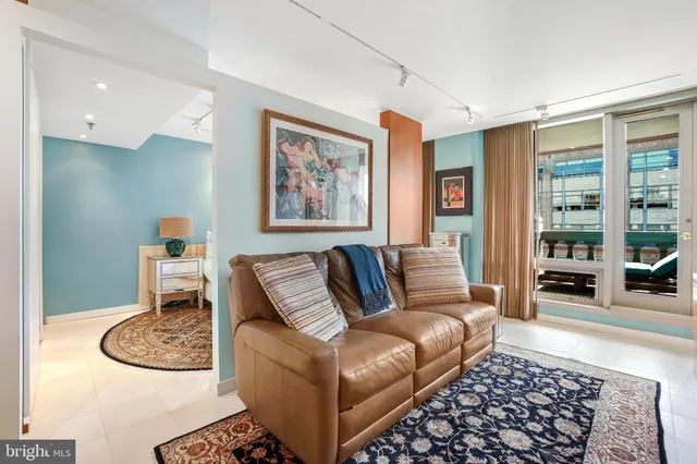 $414,000 | 701 Pennsylvania Avenue Northwest, Unit 1109, Washington, DC 20004
