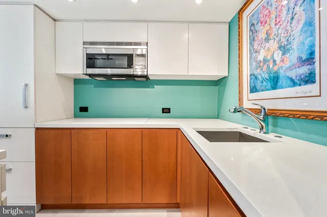 $414,000 | 701 Pennsylvania Avenue Northwest, Unit 1109, Washington, DC 20004