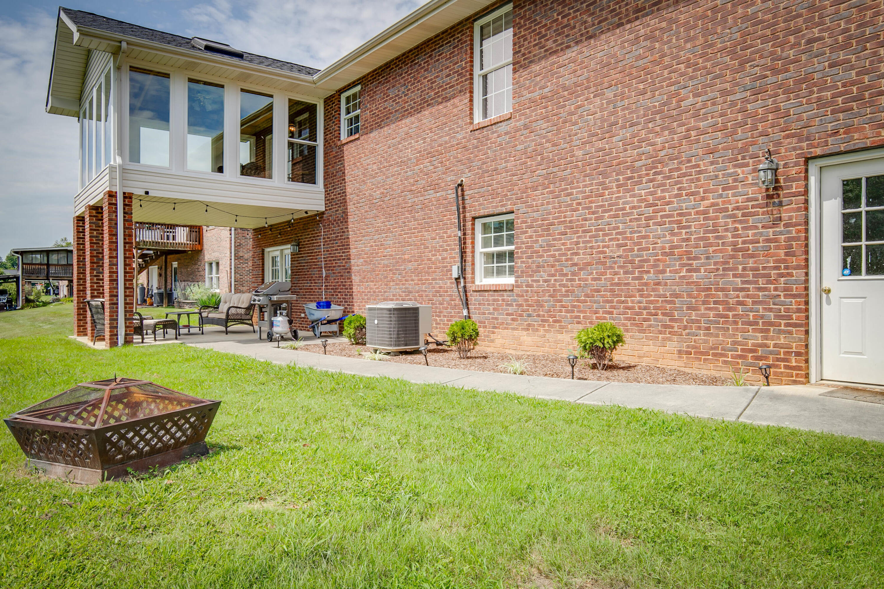2113 Sandy Road Kingsport, TN 37660 - Photo 34 of 36 034_sandy-34