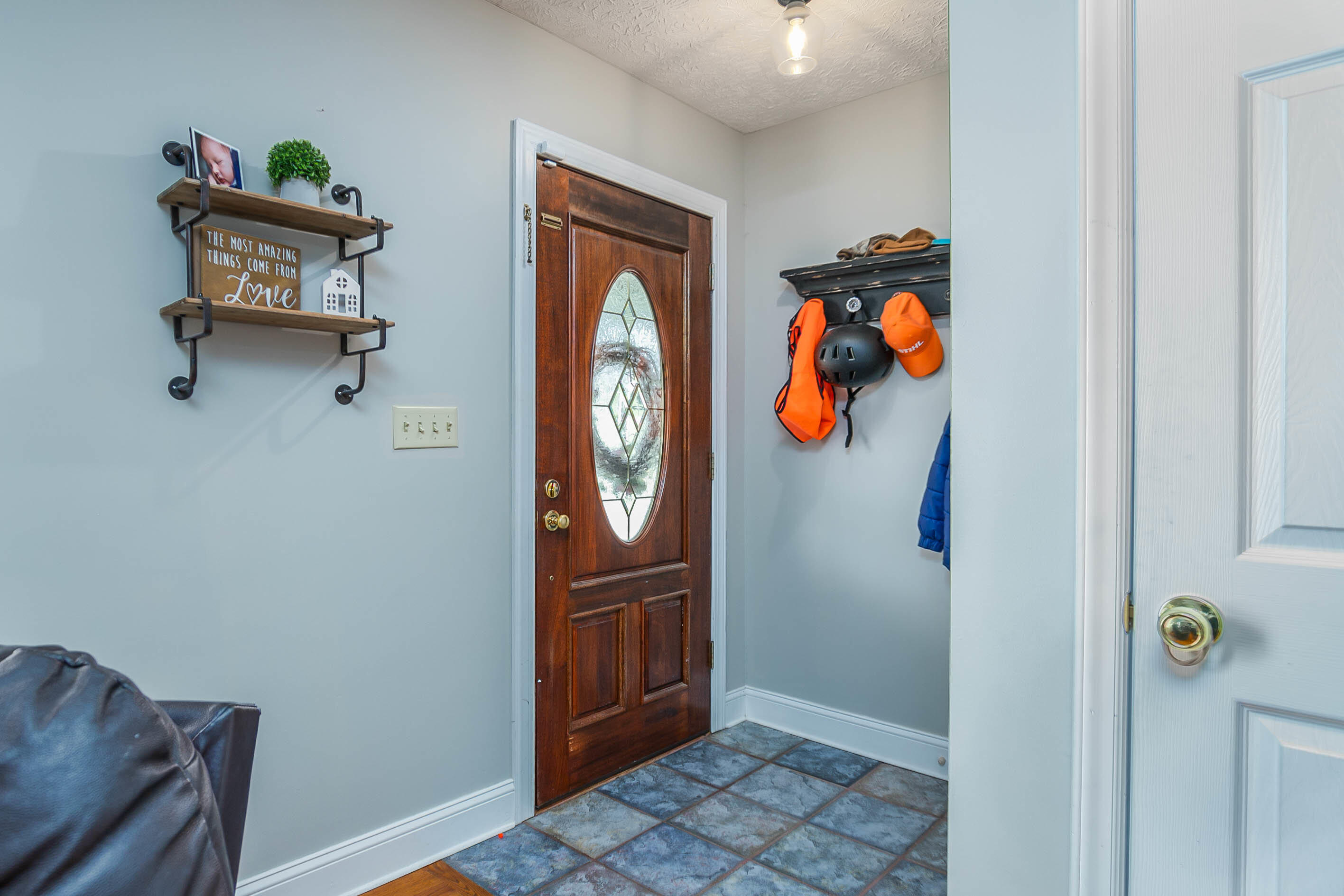 2113 Sandy Road Kingsport, TN 37660 - Photo 5 of 36 005_sandy-5