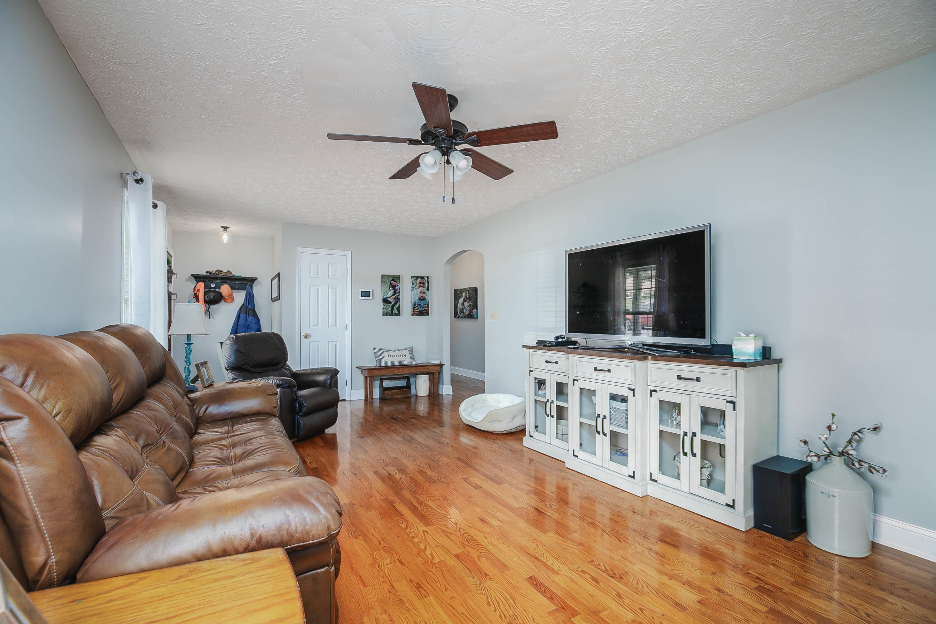 2113 Sandy Road Kingsport, TN 37660 - Photo 8 of 36 008_sandy-8
