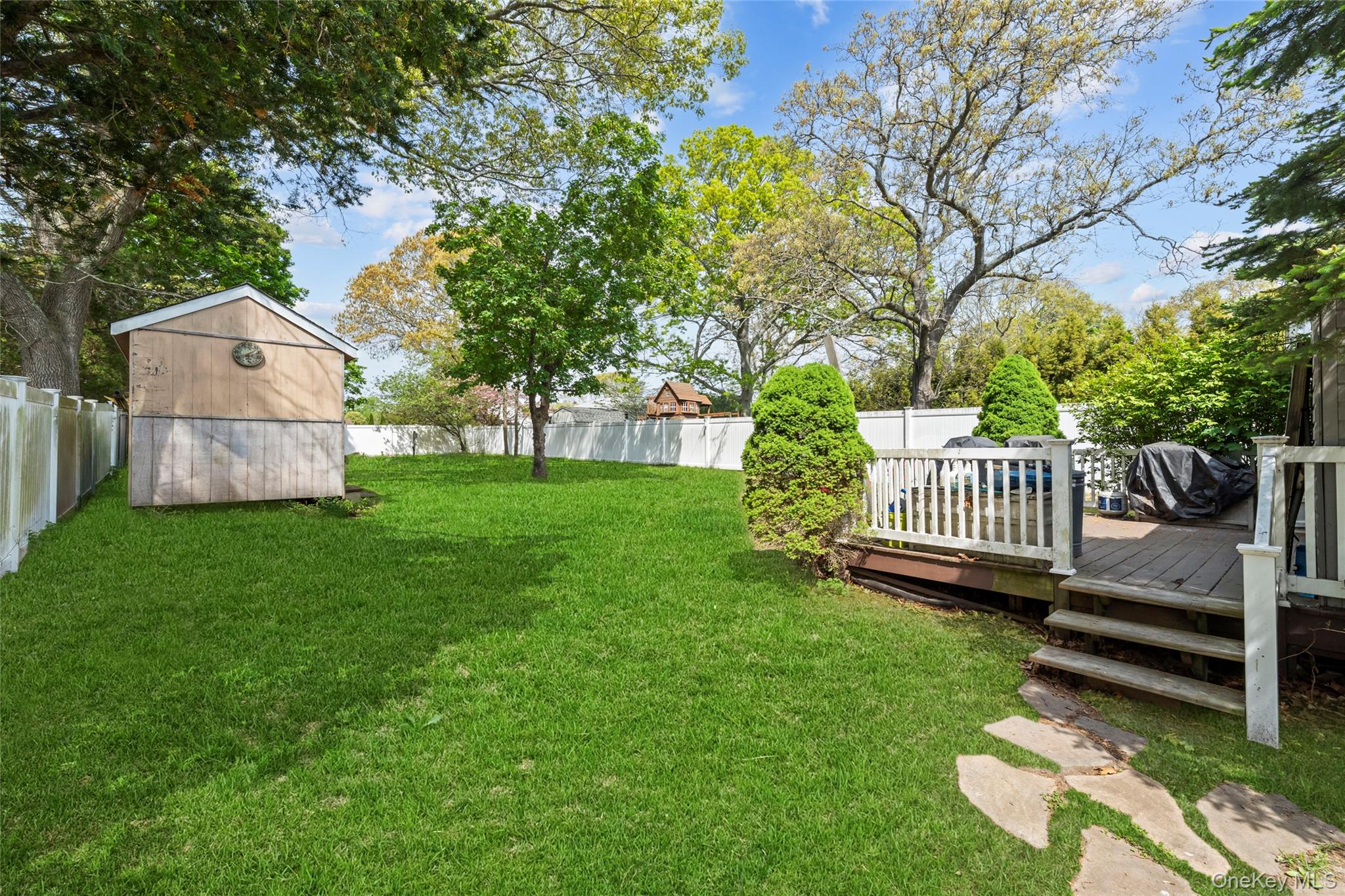 164 Dare Road Selden, NY 11784 - Photo 7 of 20