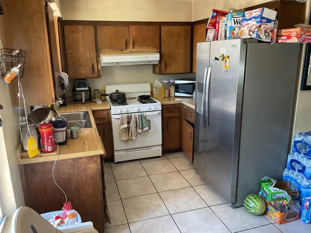 $295,000 | 700 South Corcoran Avenue, Avenal, CA 93204