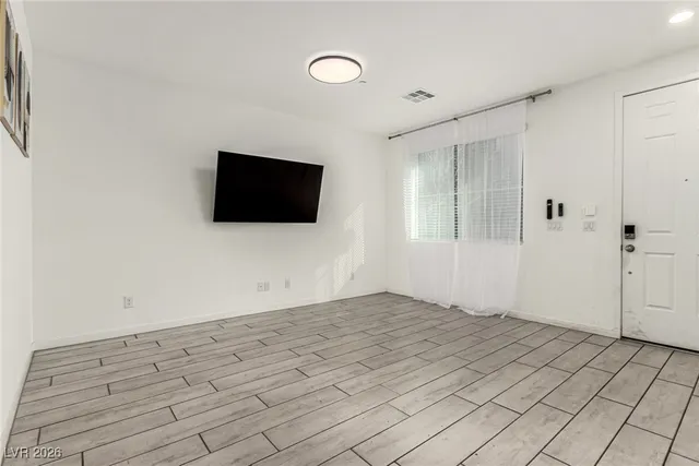 $359,000 | 965 Nevada State Drive, Unit 40102, Henderson, NV 89002