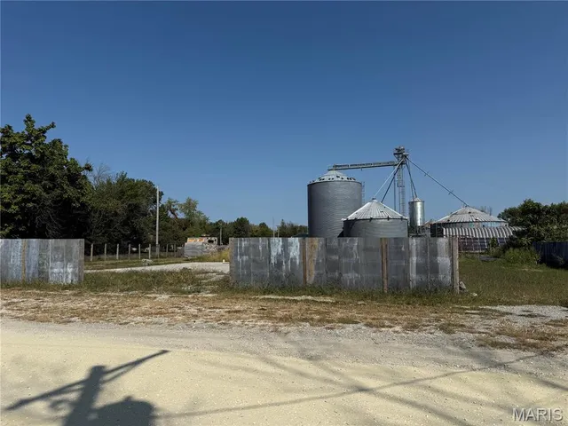 $29,495 | 103 East Howard Street, Bellflower, MO 63333