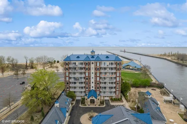 $2,950,000 | 200 Lake Street, Unit 7A/8A, St. Joseph, MI 49085