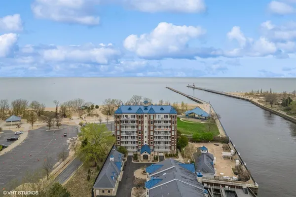 $2,950,000 | 200 Lake Street, Unit 7A/8A, St. Joseph, MI 49085