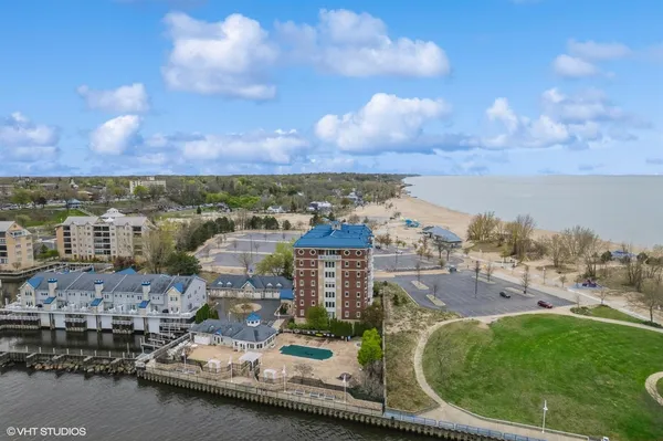$2,950,000 | 200 Lake Street, Unit 7A/8A, St. Joseph, MI 49085