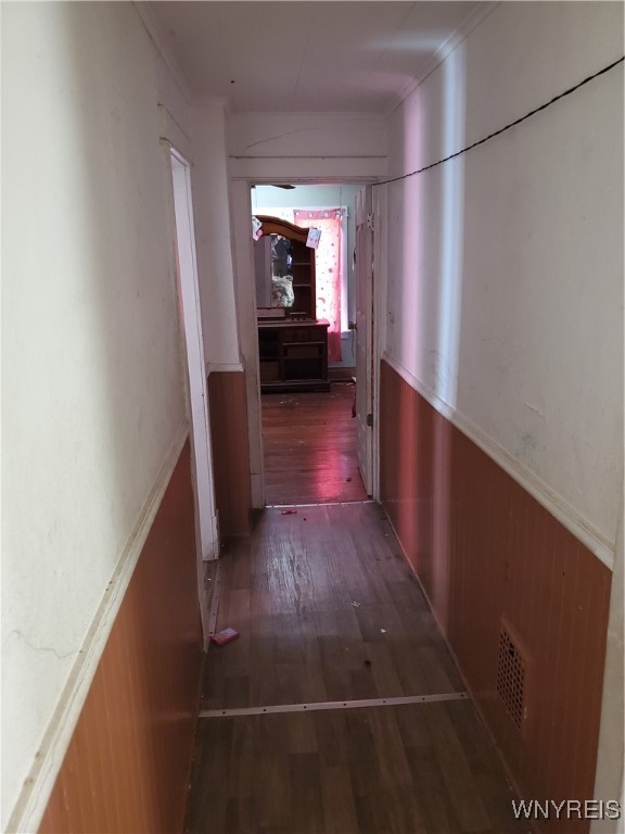 71 Poplar Avenue Buffalo, NY 14211 - Photo 8 of 14 Hallway