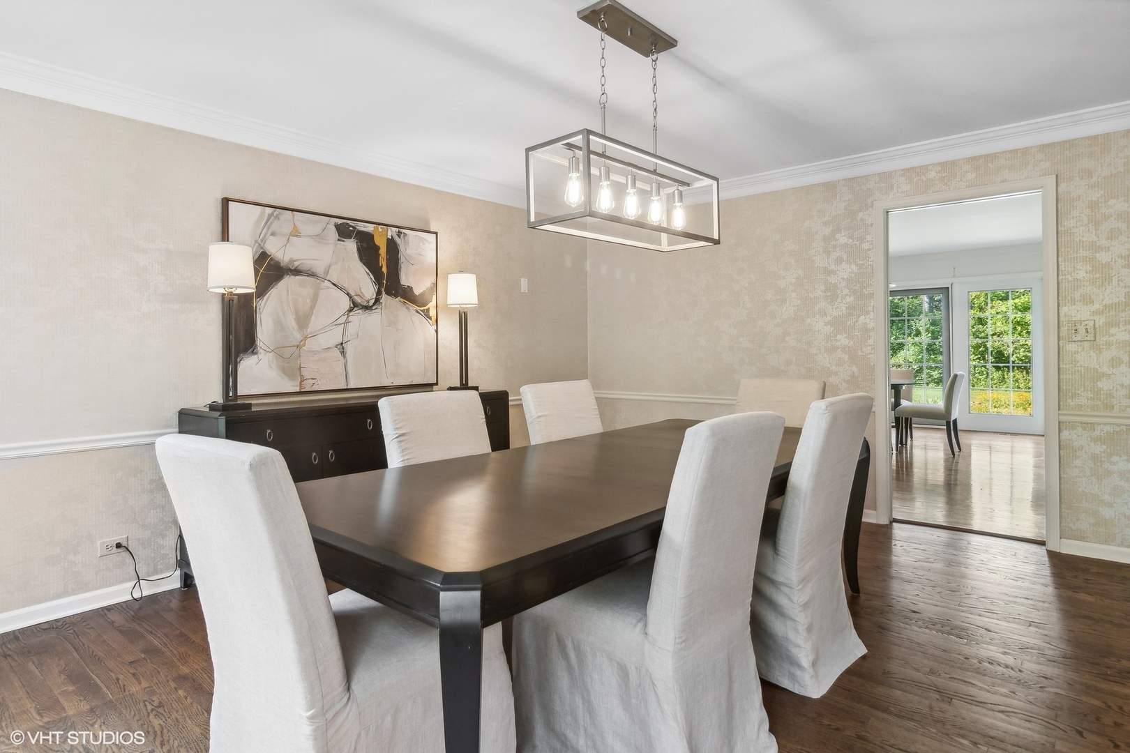 508 Forest Cove Road Lake Bluff, IL 60044 - Photo 20 of 38 a view of a dining room with furniture and wooden floor
