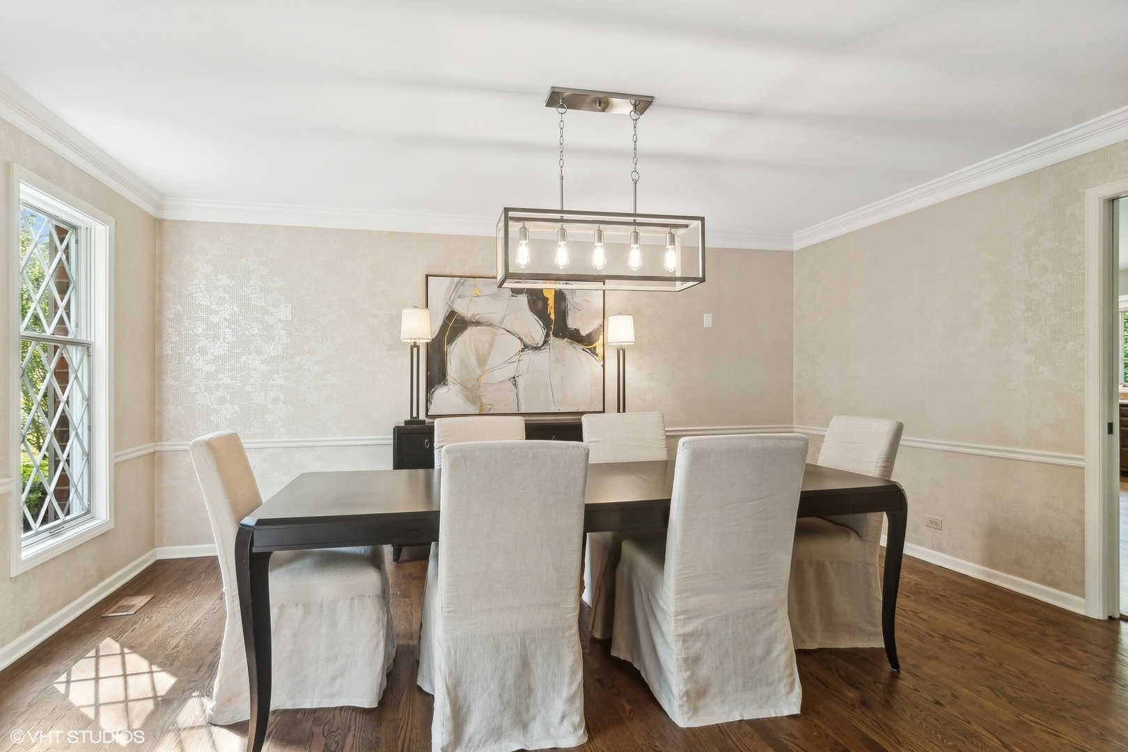 508 Forest Cove Road Lake Bluff, IL 60044 - Photo 21 of 38 a view of a dining room with furniture window and wooden floor