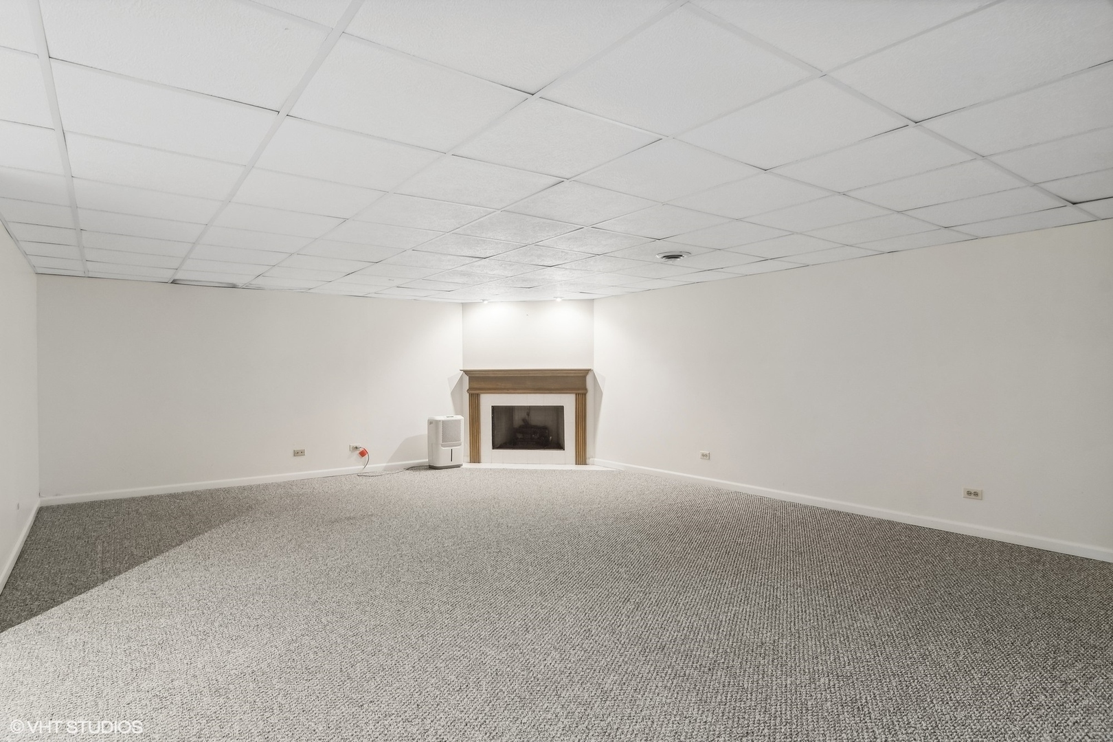 508 Forest Cove Road Lake Bluff, IL 60044 - Photo 33 of 38 a view of empty room