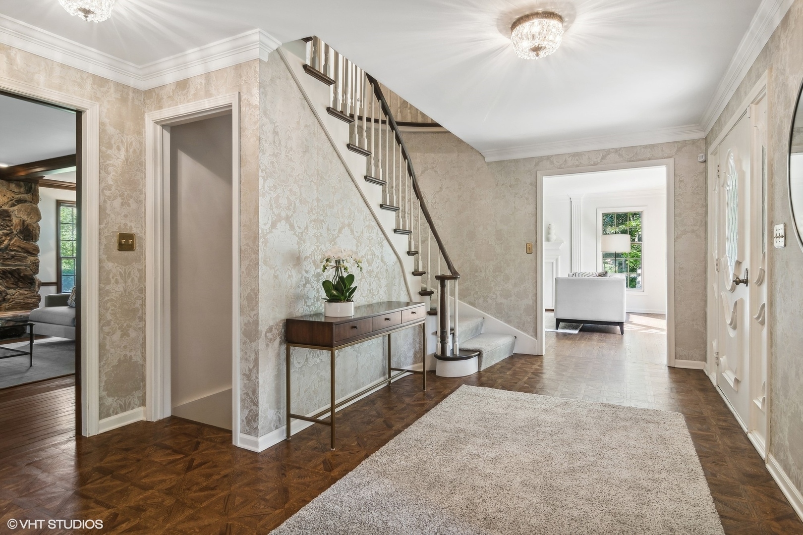508 Forest Cove Road Lake Bluff, IL 60044 - Photo 5 of 38 a view of an entryway and livingroom with furniture