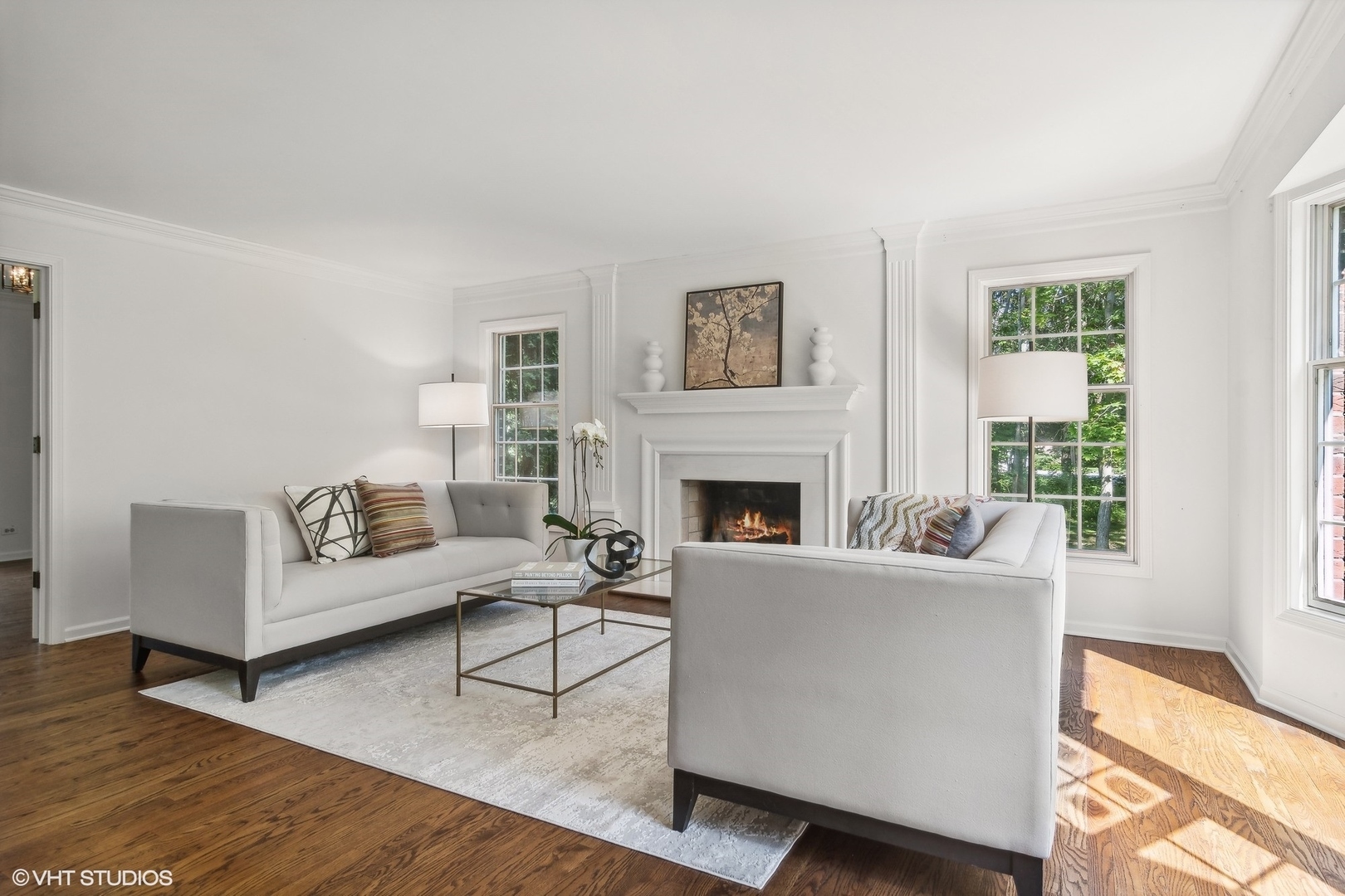 508 Forest Cove Road Lake Bluff, IL 60044 - Photo 7 of 38 a living room with furniture and a fireplace