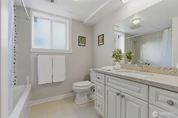 $989,950 | 6427 182nd Place Southwest, Lynnwood, WA 98037