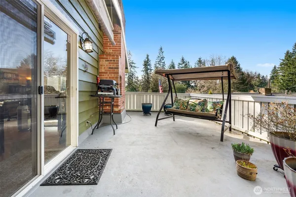 $989,950 | 6427 182nd Place Southwest, Lynnwood, WA 98037