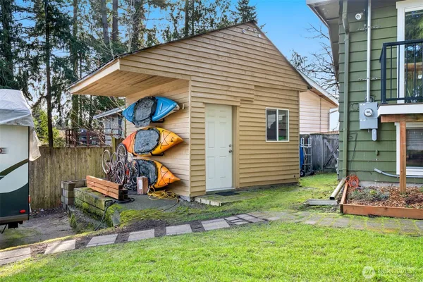 $989,950 | 6427 182nd Place Southwest, Lynnwood, WA 98037