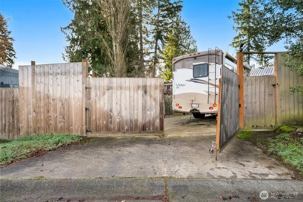 $989,950 | 6427 182nd Place Southwest, Lynnwood, WA 98037