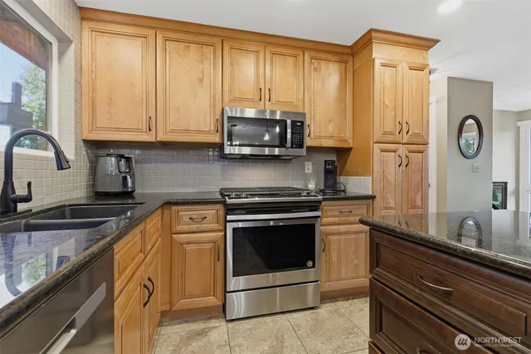 $989,950 | 6427 182nd Place Southwest, Lynnwood, WA 98037