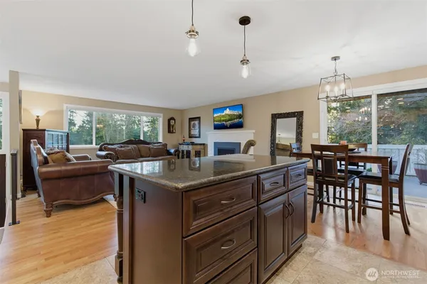 $989,950 | 6427 182nd Place Southwest, Lynnwood, WA 98037