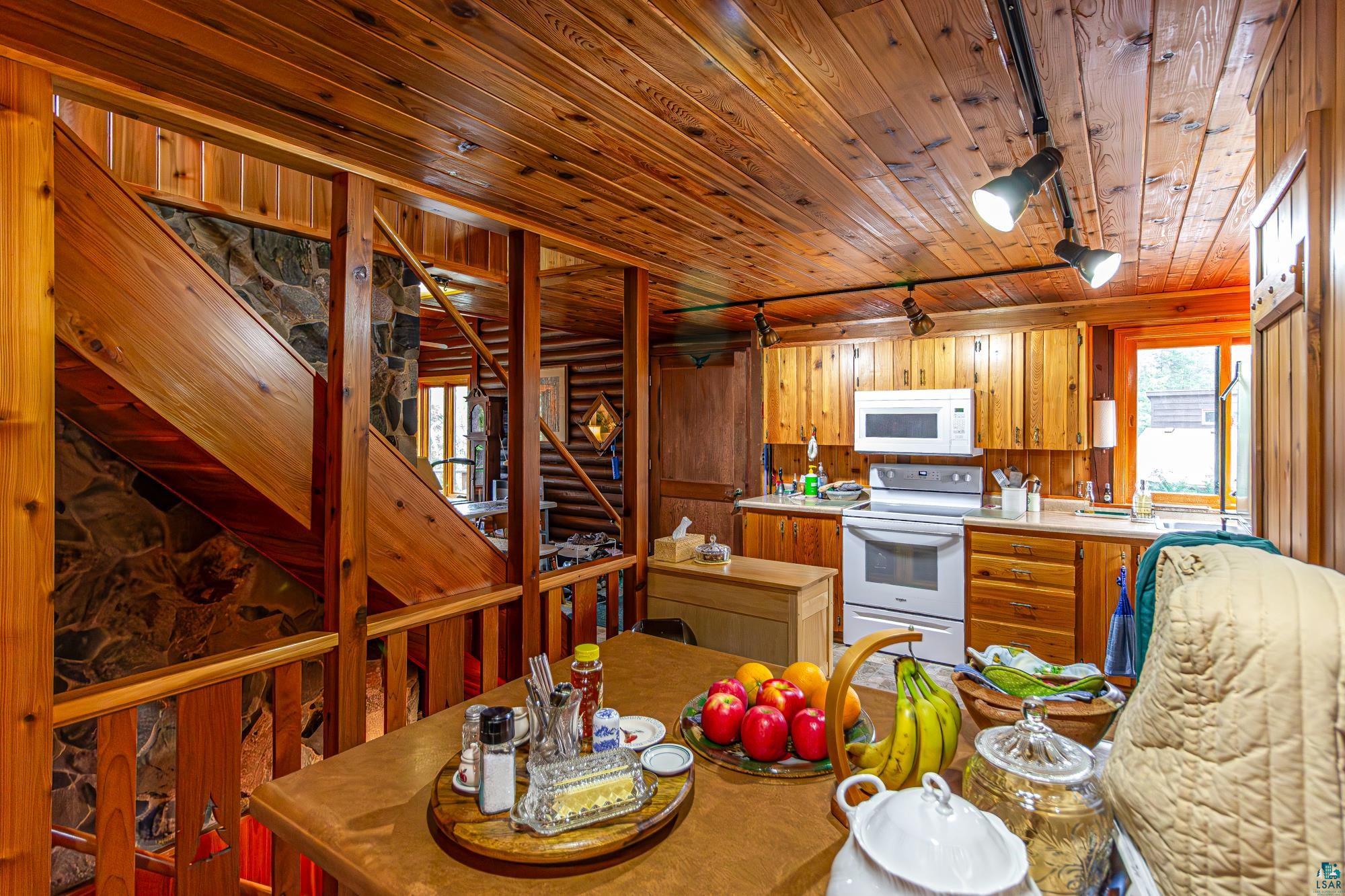 1347 Walsh Road Ely, MN 55731 - Photo 8 of 94 Gallery Image 8