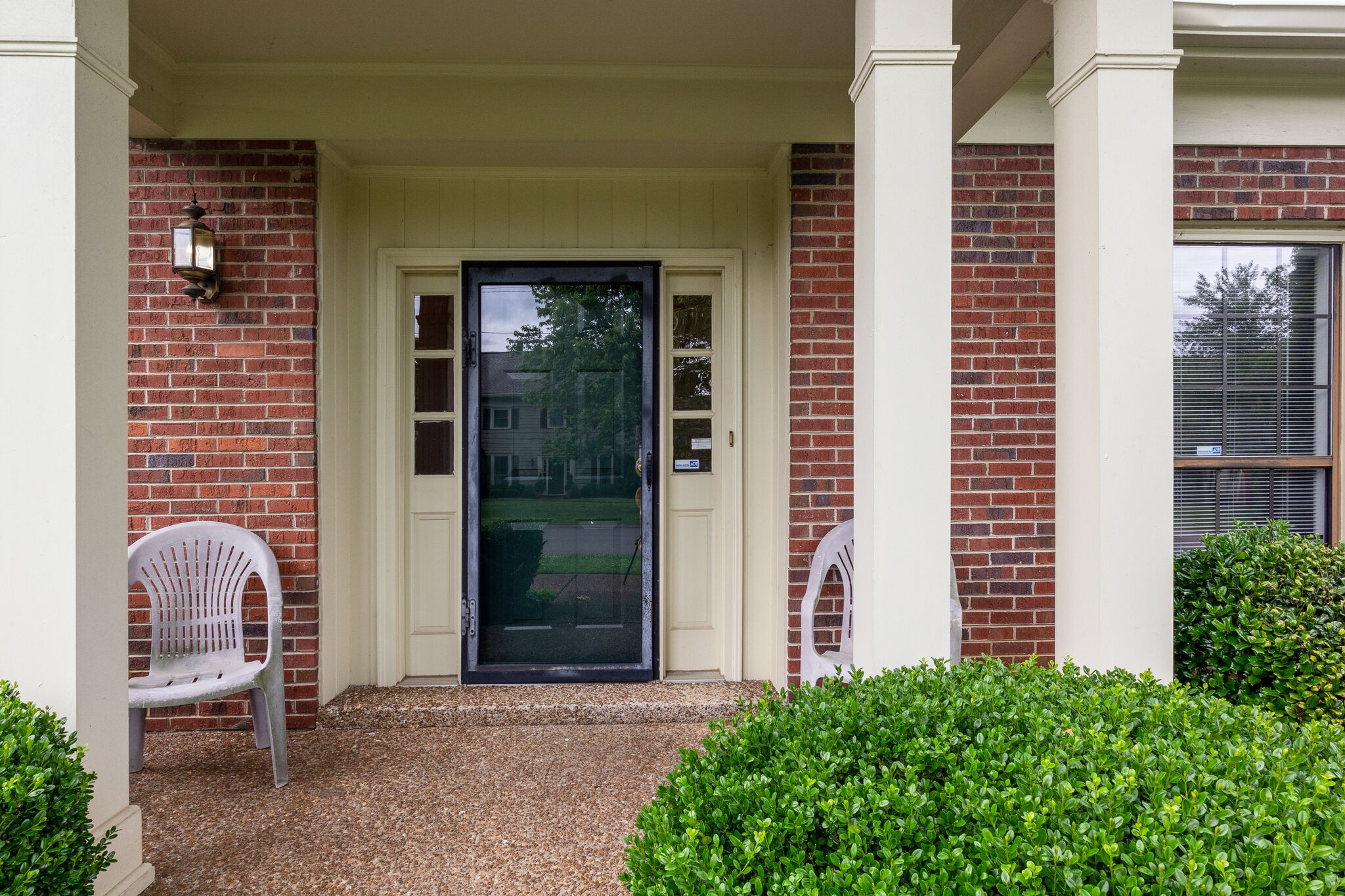 712 General George Patton Road Nashville, TN 37221 - Photo 4 of 35 a house view with a garden space