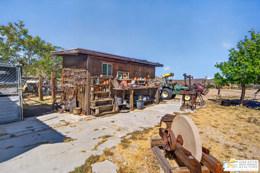 53408 Stud Valley Road Pioneertown, CA 92268 - Photo 33 of 49