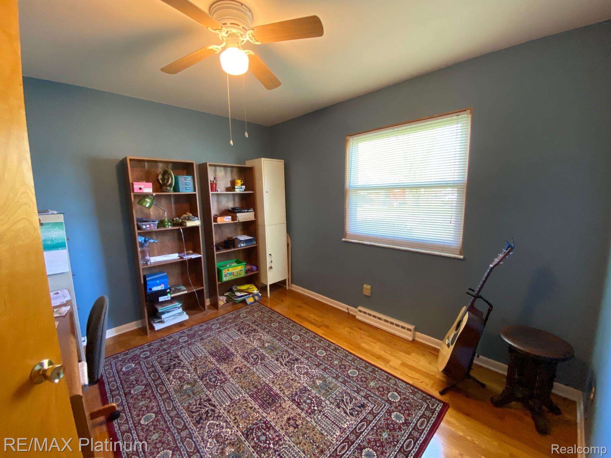 709 West Brooks Street Howell, MI 48843 - Photo 10 of 20 Bedroom 3