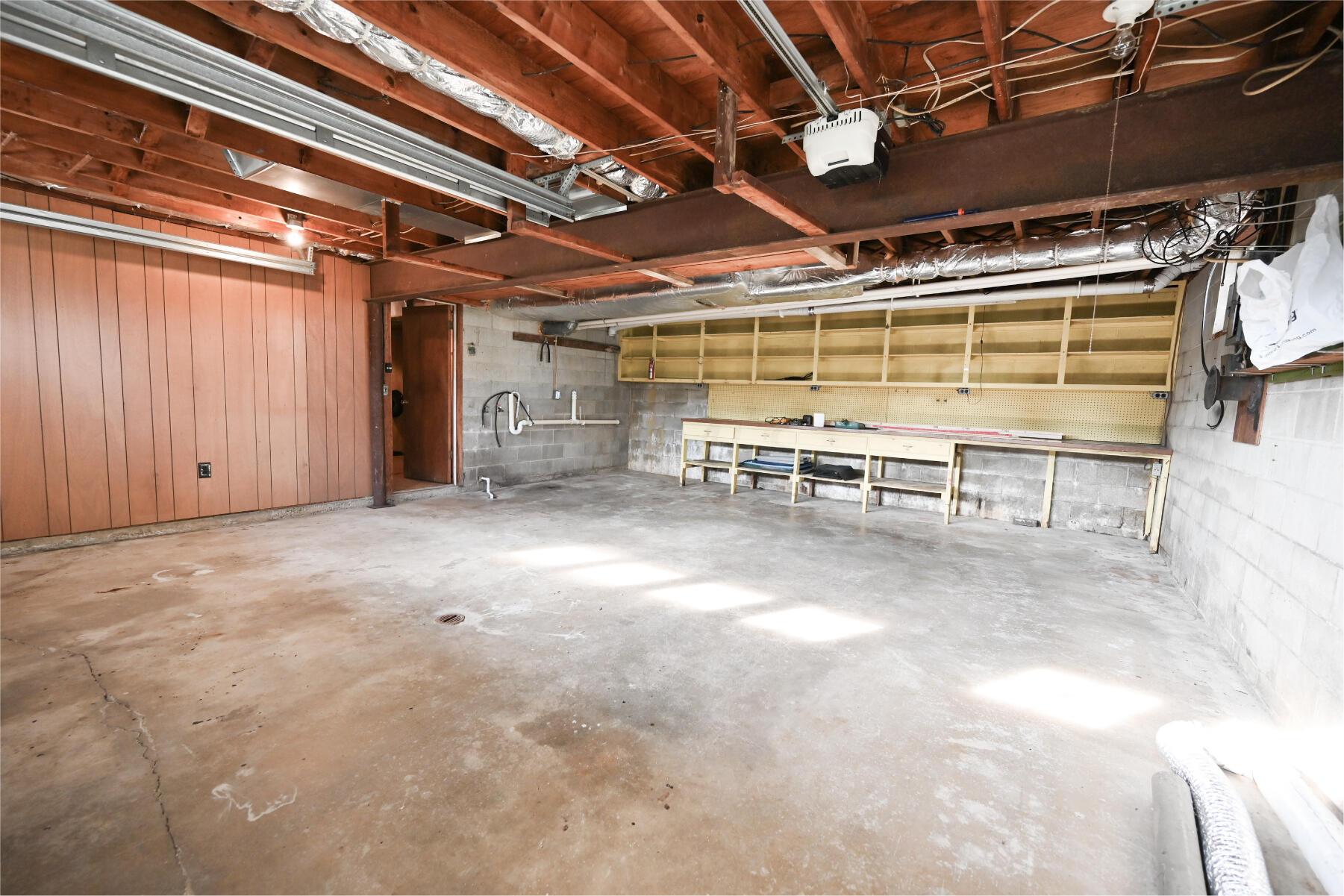 101 Avalon Road Mount Vernon, OH 43050 - Photo 26 of 29 Garage