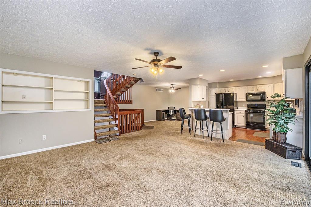 6511 Ridgeview Drive Clarkston, MI 48346 - Photo 8 of 23