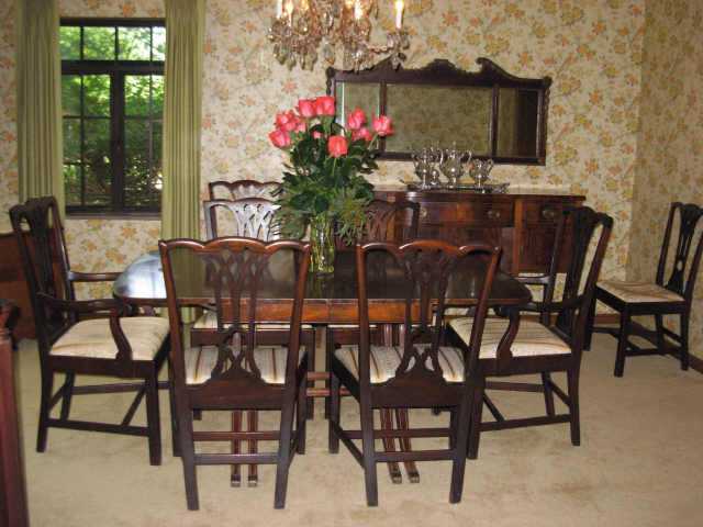 2685 Sherwood Road Columbus, OH 43209 - Photo 3 of 10