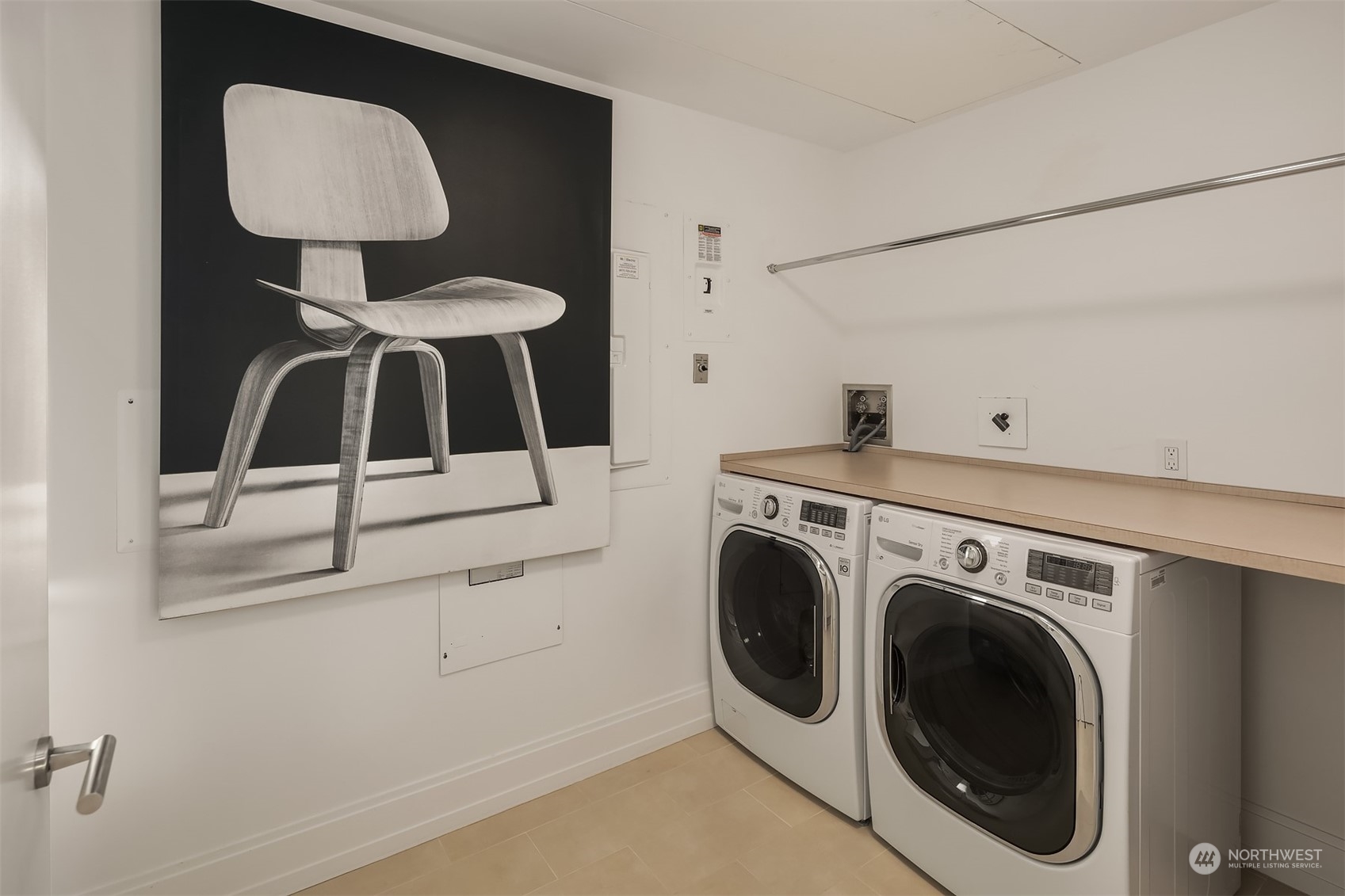 99 Union Street, Unit 1104 Seattle, WA 98101 - Photo 31 of 38 a utility room with dryer and washer