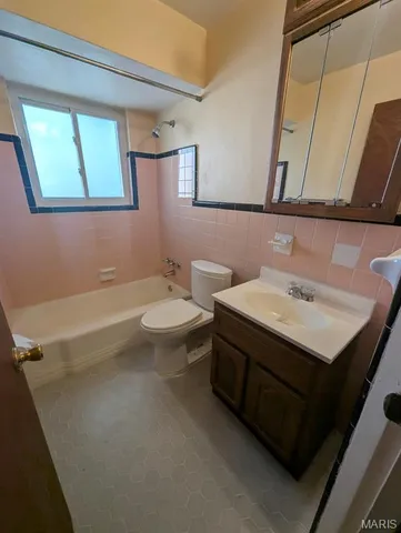 $224,900 | 765 Pardella Avenue, Unit A, St. Louis, MO 63125