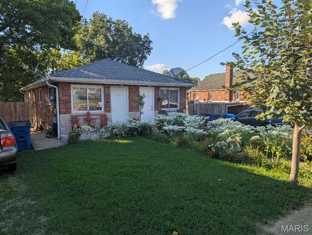 $224,900 | 765 Pardella Avenue, Unit A, St. Louis, MO 63125