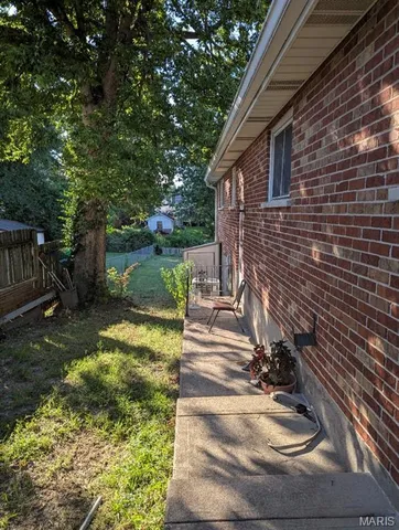 $224,900 | 765 Pardella Avenue, Unit A, St. Louis, MO 63125