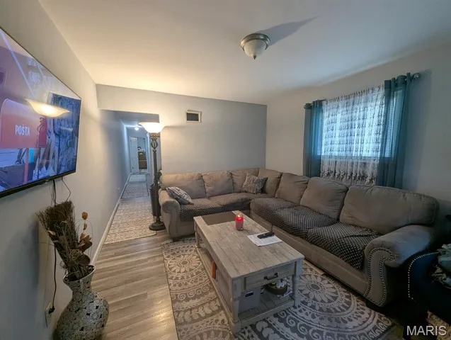 $224,900 | 765 Pardella Avenue, Unit A, St. Louis, MO 63125