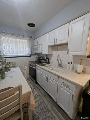 $224,900 | 765 Pardella Avenue, Unit A, St. Louis, MO 63125