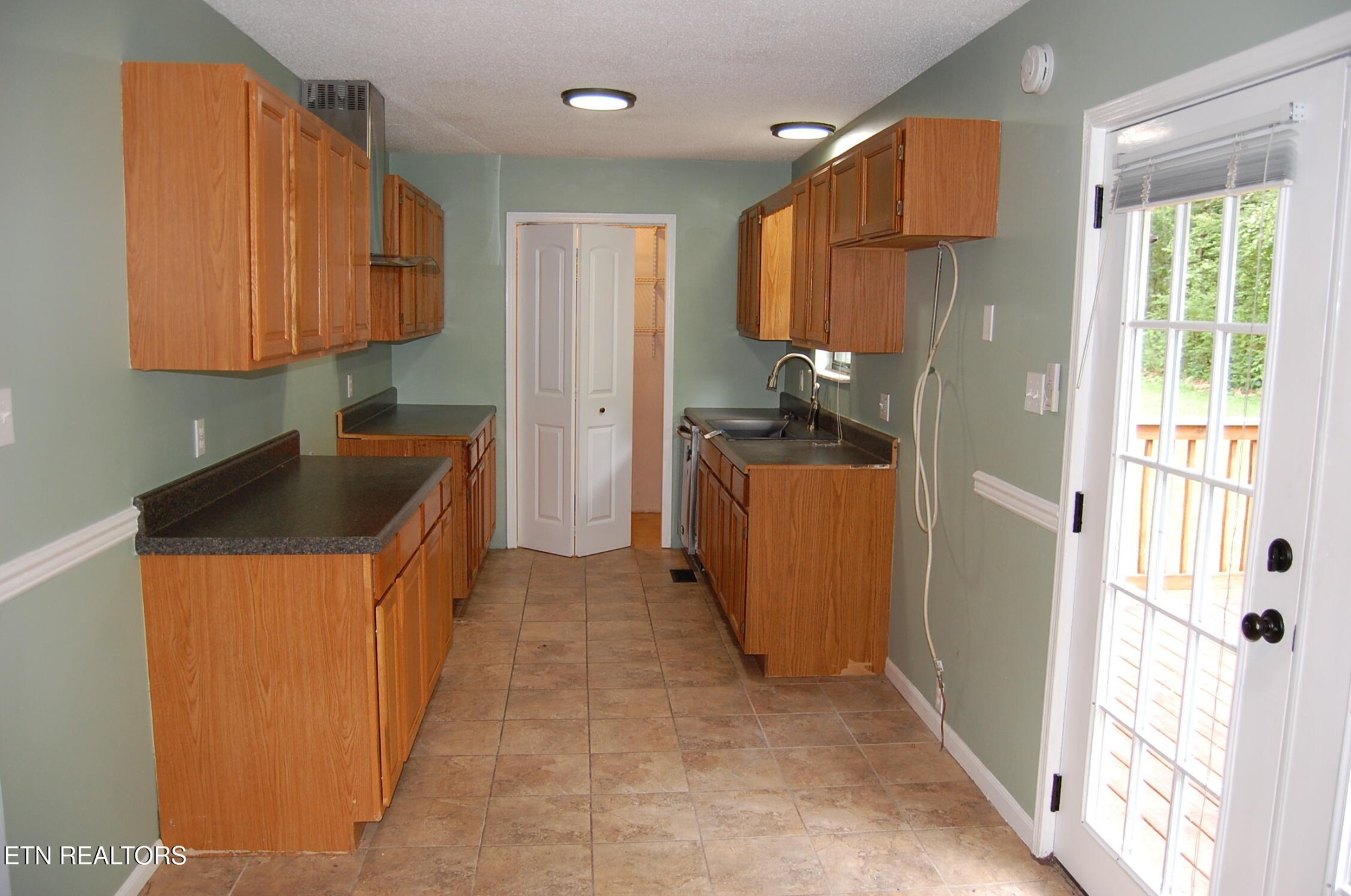 763 Blockhouse Valley Road Clinton, TN 37716 - Photo 10 of 17 Gallery Image 10