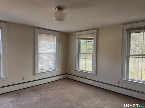 $1,850 | 1107 Ellington Road, Unit 2, South Windsor, CT 06074