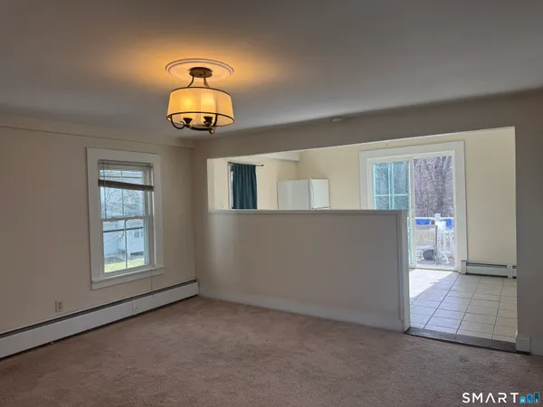 $1,850 | 1107 Ellington Road, Unit 2, South Windsor, CT 06074