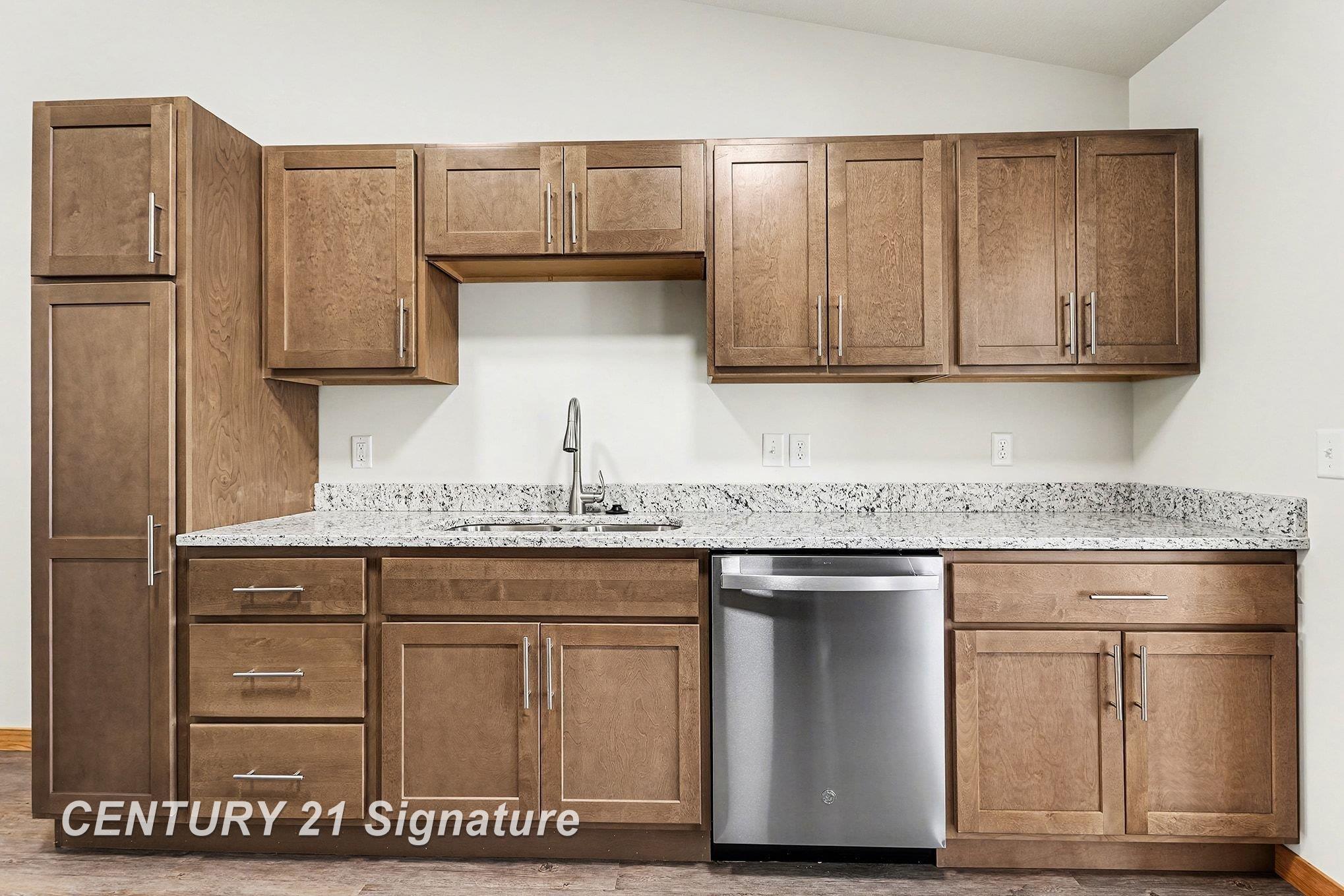 8487 North River Road Freeland, MI 48623 - Photo 8 of 27
