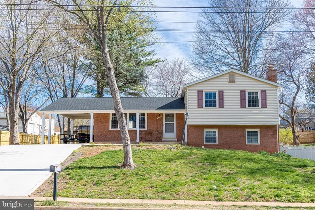 $2,450 | 8719 Jackson Avenue, Manassas, VA 20110