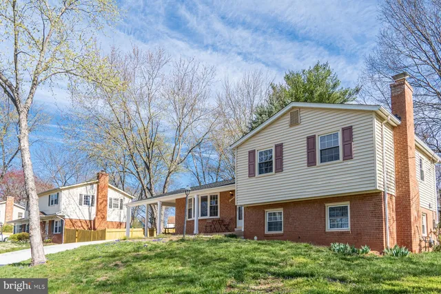 $2,450 | 8719 Jackson Avenue, Manassas, VA 20110