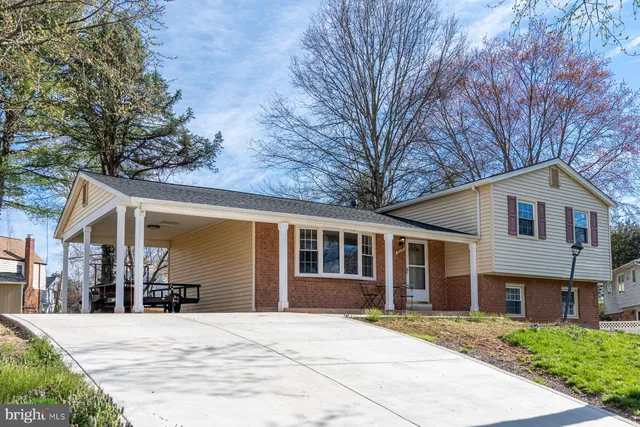 $2,450 | 8719 Jackson Avenue, Manassas, VA 20110