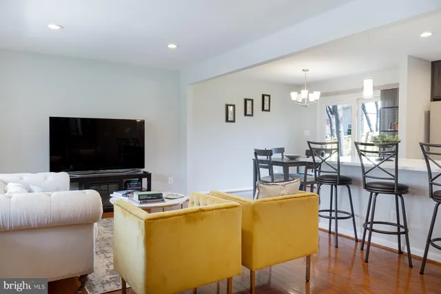 $2,450 | 8719 Jackson Avenue, Manassas, VA 20110