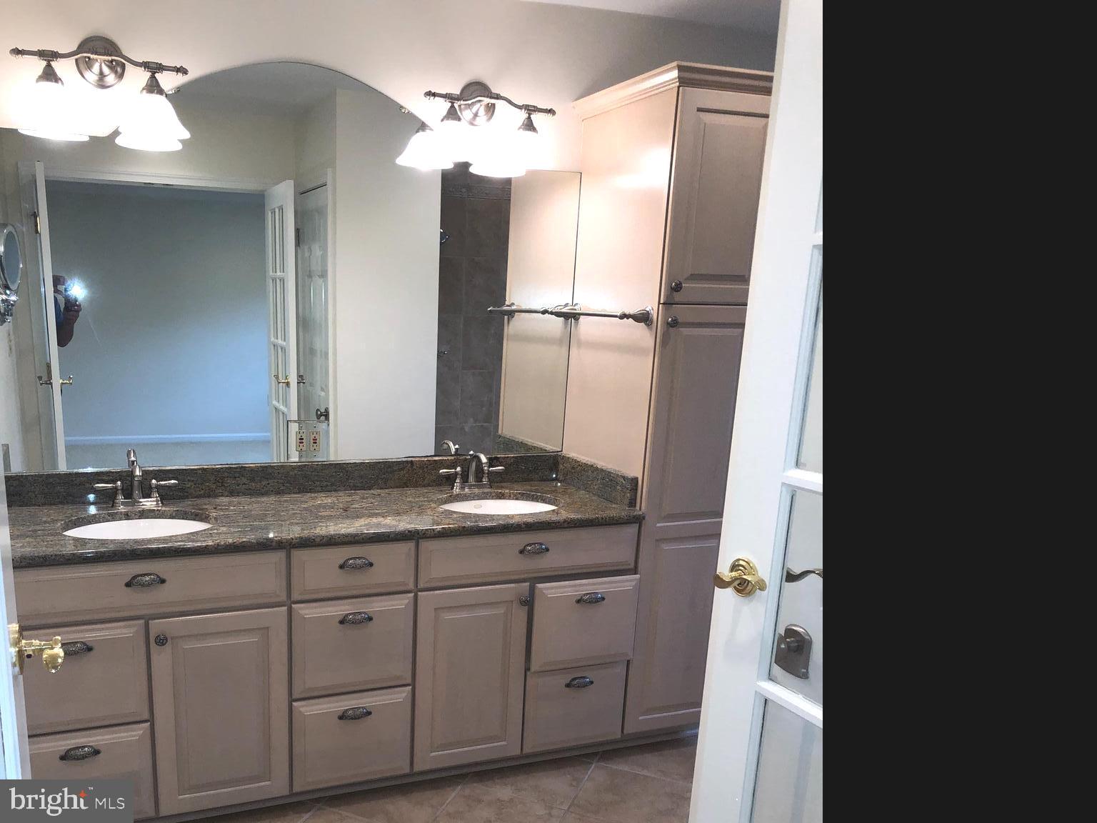 7327 Yates Court McLean, VA 22101 - Photo 17 of 34 Renovated Master Bathroom