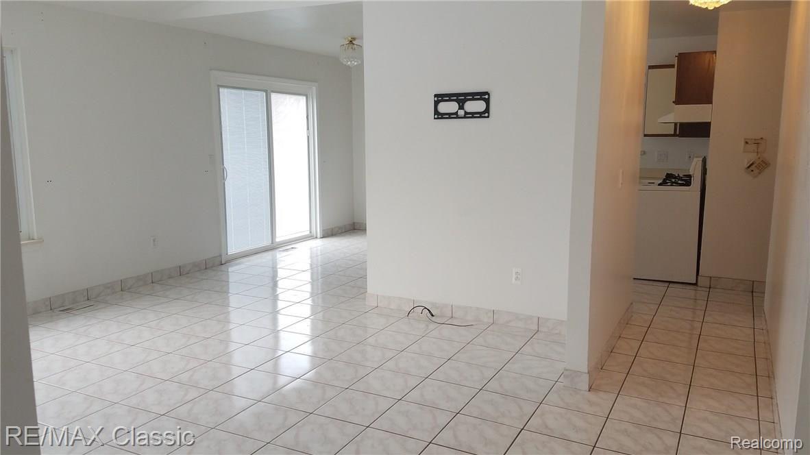 2130 Lindell Road Sterling Heights, MI 48310 - Photo 6 of 11 20171229_093820.jpg