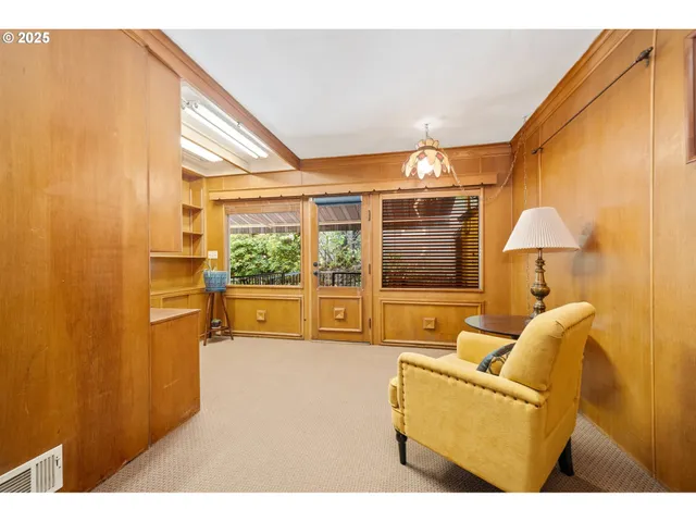 $849,900 | 660 Southwest Evans Street, Portland, OR 97219