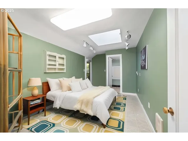 $849,900 | 660 Southwest Evans Street, Portland, OR 97219